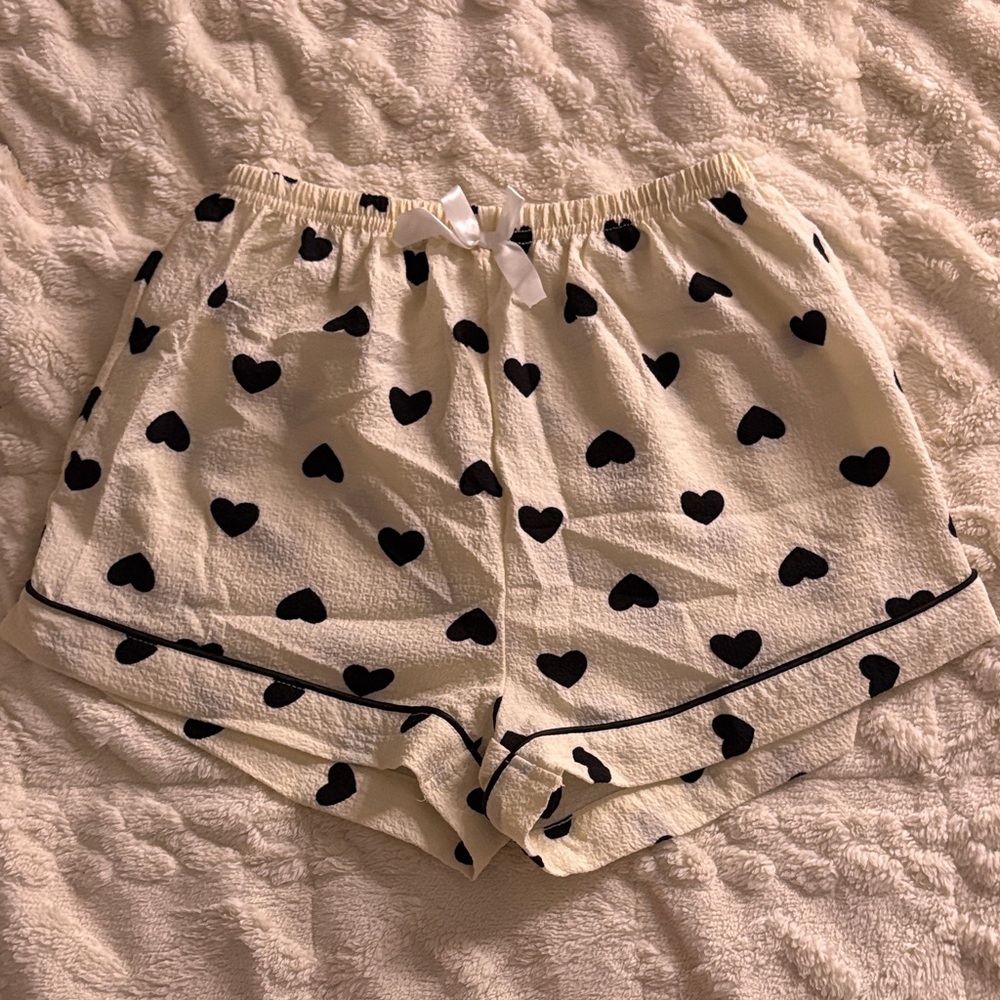 White Heart Print Pajama Shorts